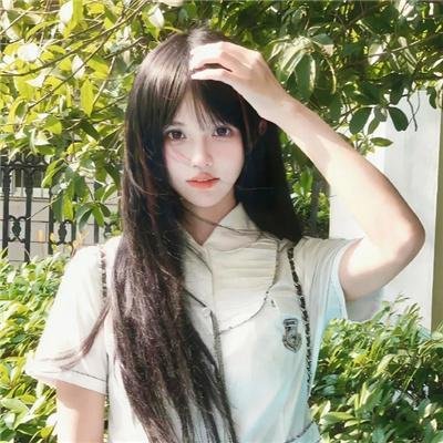 采蘑菇的夫妻